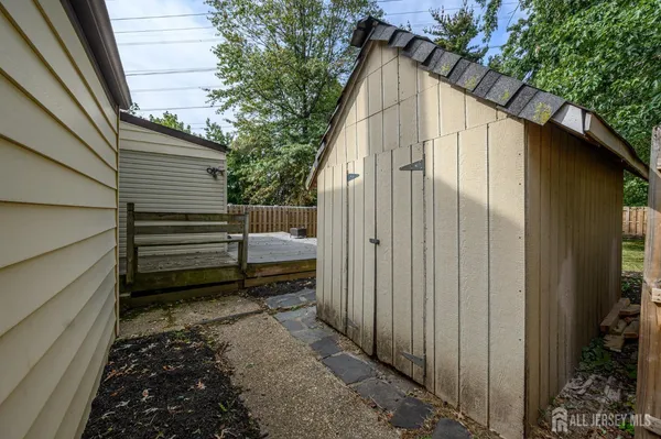 $575,000 | 212 Echo Avenue, Edison, NJ 08837