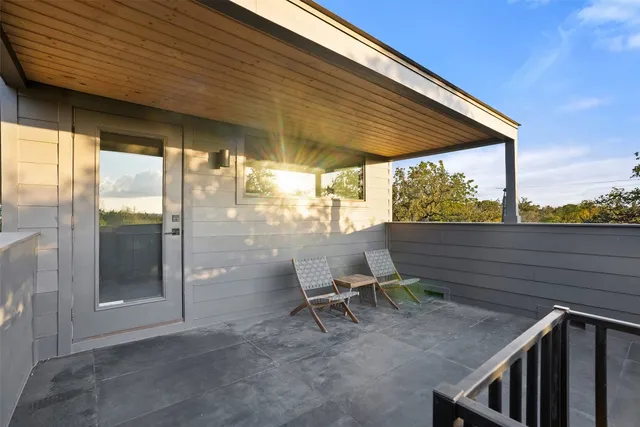 $5,000 | 2209 Rae Dell Avenue, Austin, TX 78704