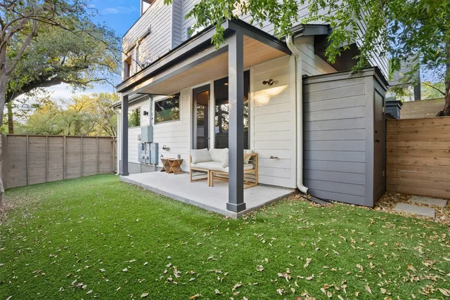 $5,000 | 2209 Rae Dell Avenue, Austin, TX 78704