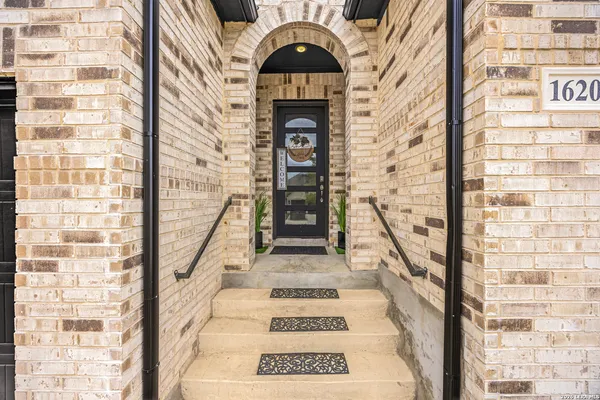 $645,000 | 1620 Buckner Place, San Antonio, TX 78253