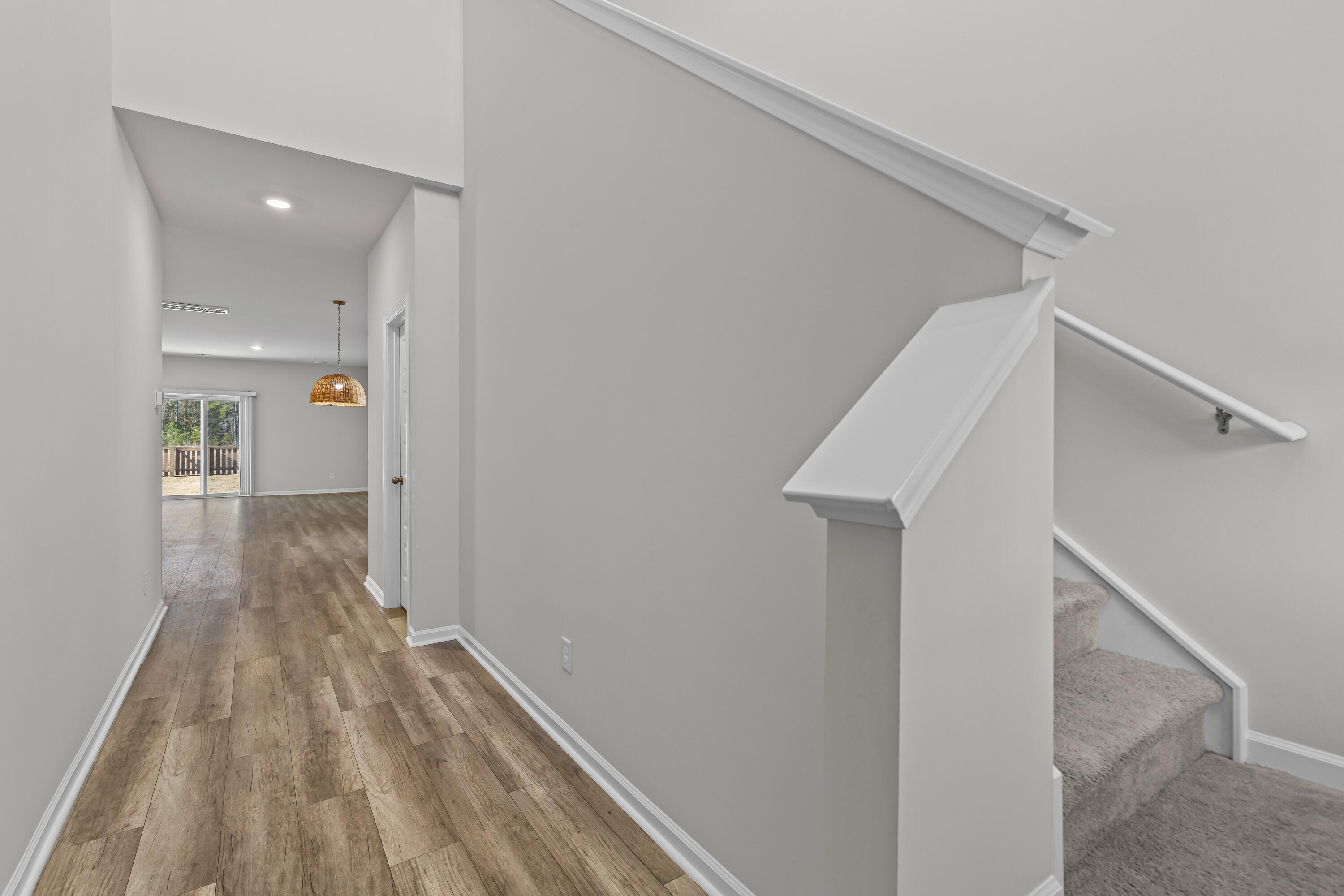 606 Spanish Wells Road Summerville, SC 29486 - Photo 12 of 31 Entry