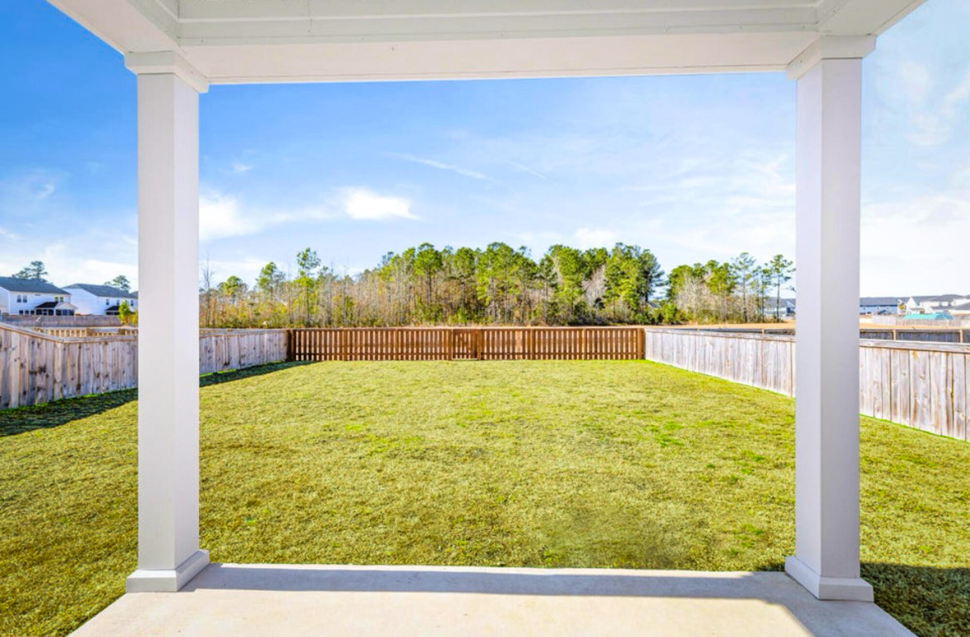 606 Spanish Wells Road Summerville, SC 29486 - Photo 2 of 31 606 SW