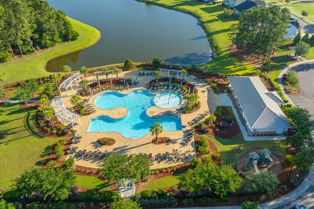 $389,000 | 606 Spanish Wells Road, Summerville, SC 29486