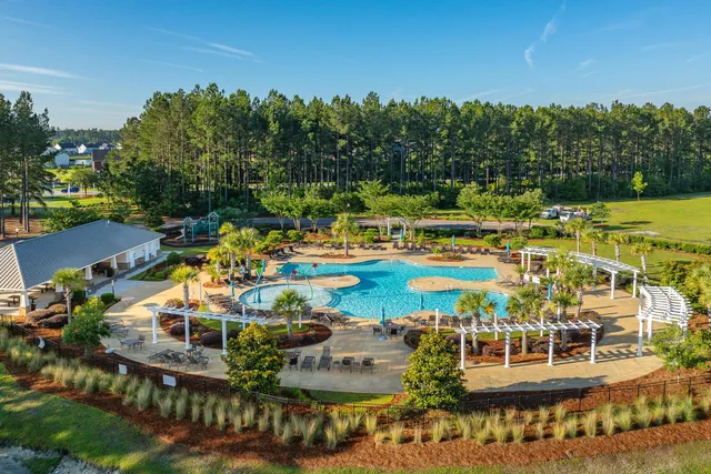 $389,000 | 606 Spanish Wells Road, Summerville, SC 29486