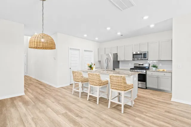 $389,000 | 606 Spanish Wells Road, Summerville, SC 29486