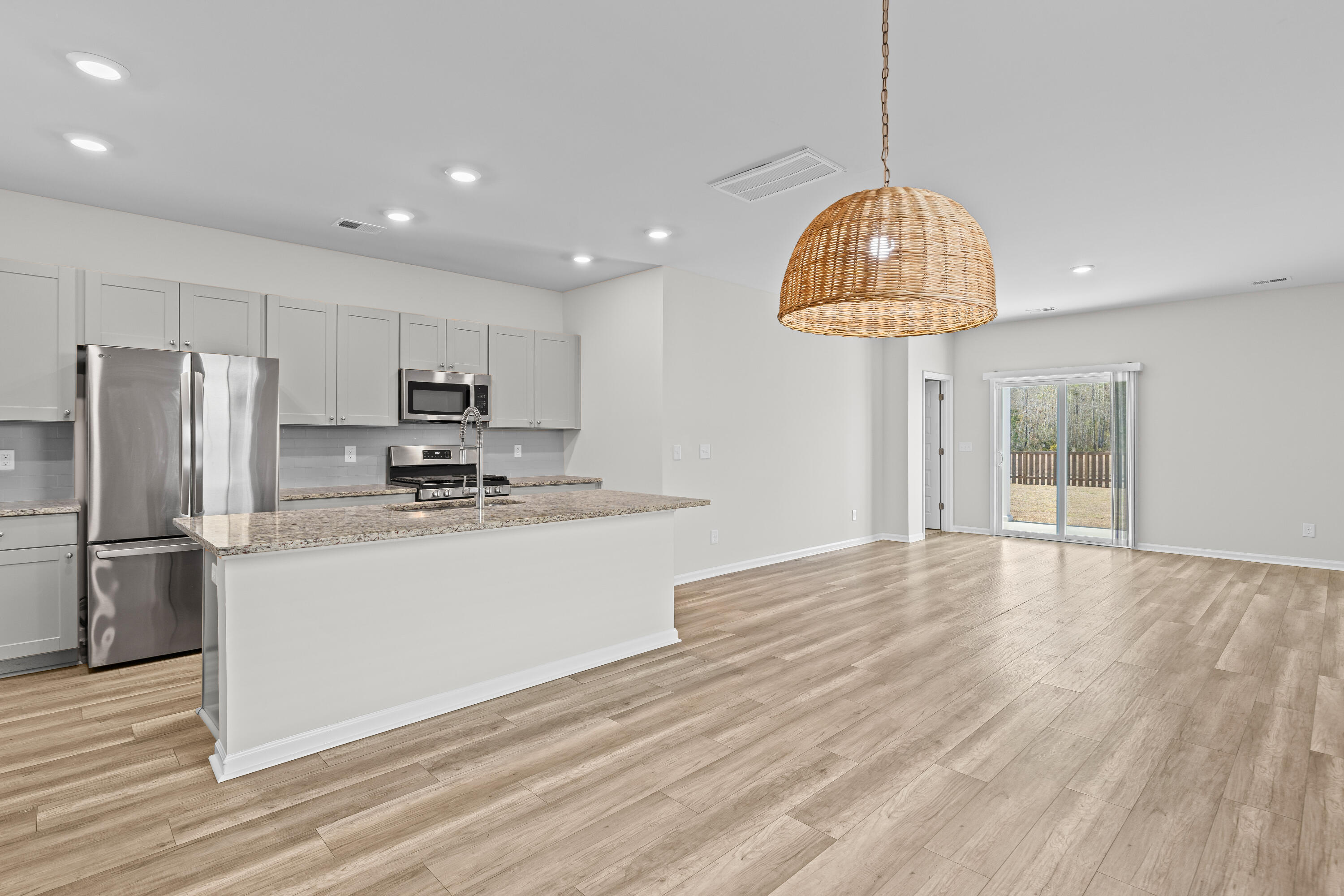 606 Spanish Wells Road Summerville, SC 29486 - Photo 5 of 34 606-Spanish-Wells-58