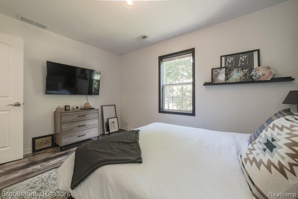 343 Stratford Road Ferndale, MI 48220 - Photo 20 of 32 343 Stratford-21.jpg