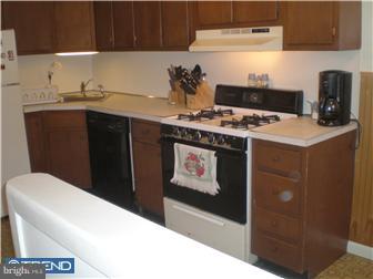 116 Academy Road Clifton Heights, PA 19018 - Photo 2 of 12 Kitchen