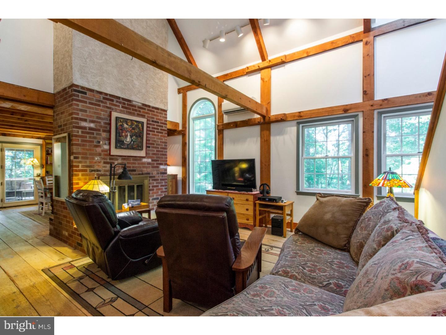 941 Western Road Phoenixville, PA 19460 - Photo 3 of 25 Gallery Image 3