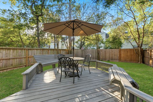 $319,000 | 19 Timberstar Street, The Woodlands, TX 77382