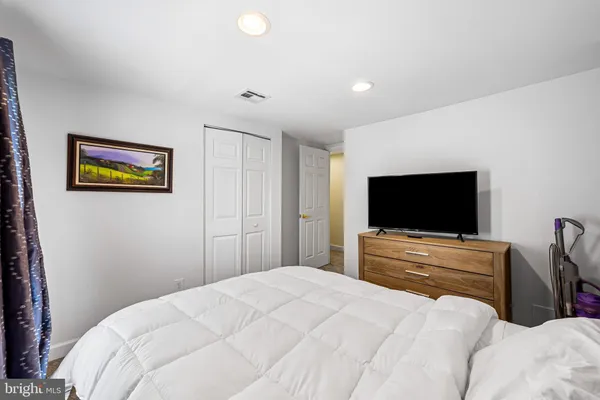 $385,000 | 6045 Falls Road, Baltimore, MD 21209