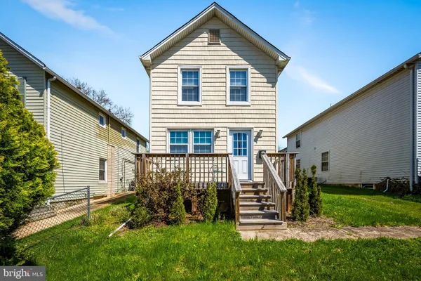 $385,000 | 6045 Falls Road, Baltimore, MD 21209