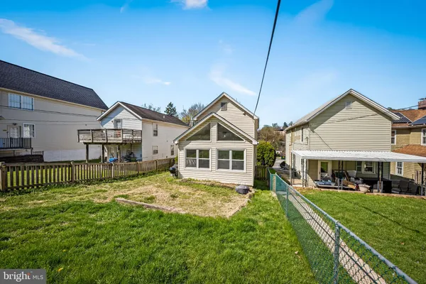 $385,000 | 6045 Falls Road, Baltimore, MD 21209