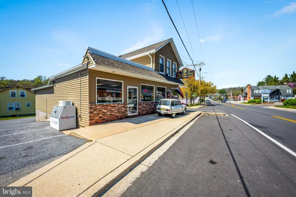 $385,000 | 6045 Falls Road, Baltimore, MD 21209