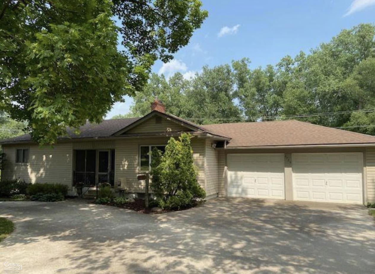 2735 Devondale Road Rochester Hills, MI 48309 - Photo 2 of 23