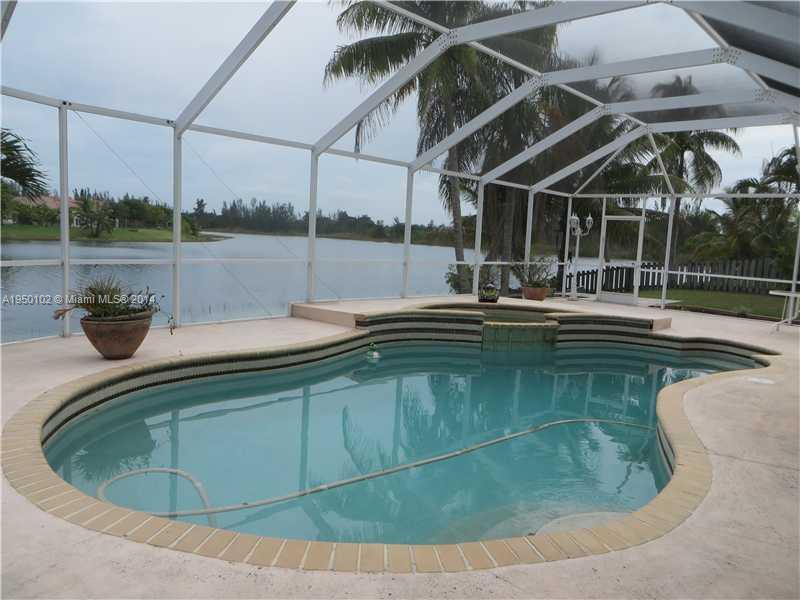 1716 Egret Road Homestead, FL 33035 - Photo 8 of 21 Gallery Image 8