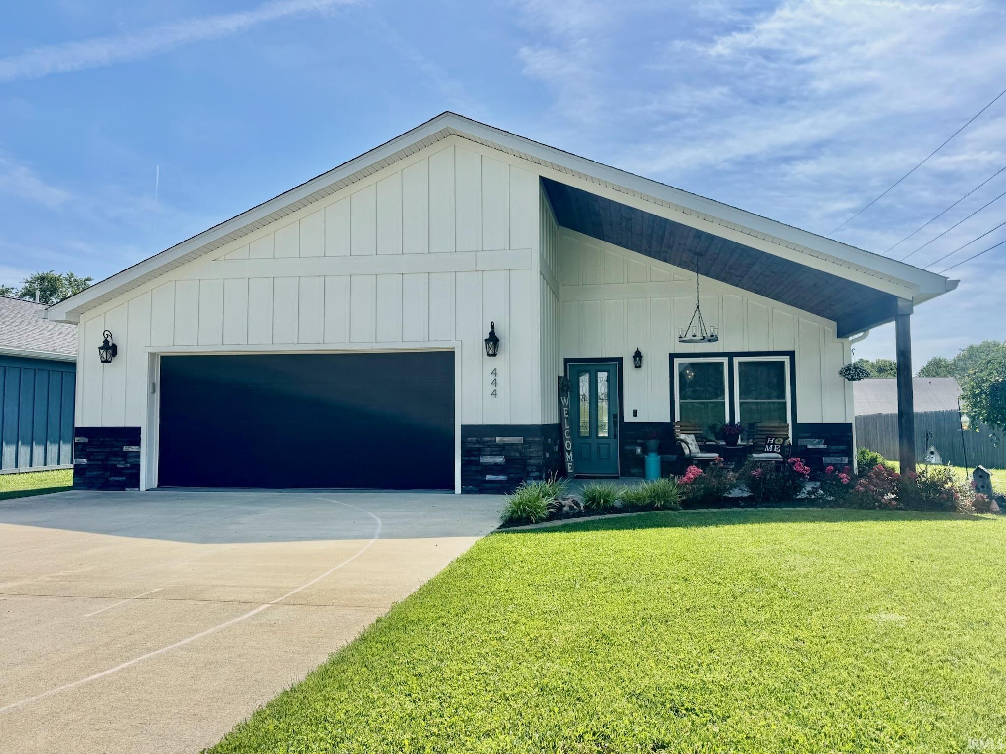 444 North 13th Street Mitchell, IN 47446 - Photo 2 of 29