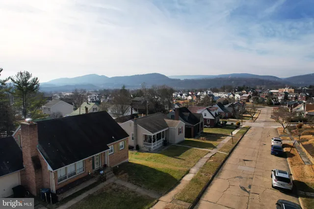 a view of city from terrace with seating space