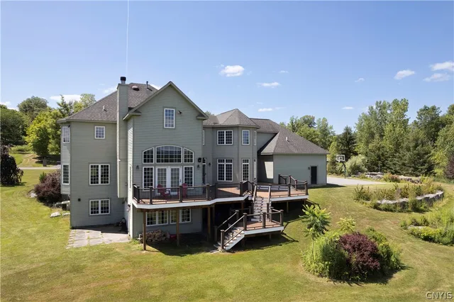 $1,150,000 | 4020 Deer Crossing, Manlius, NY 13104