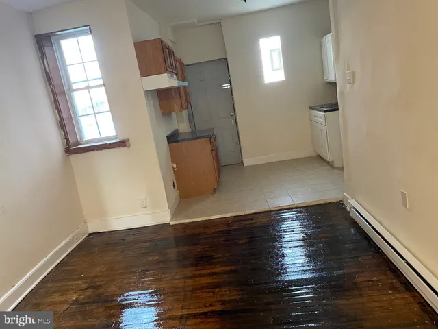 $1,050 | 735 West Russell Street, Philadelphia, PA 19140