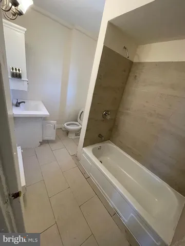 $1,050 | 735 West Russell Street, Philadelphia, PA 19140