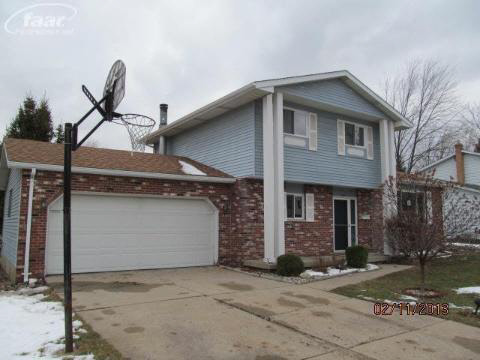 544 Spring Lane Flushing, MI 48433 - Photo 4 of 36 20343550-3.JPG