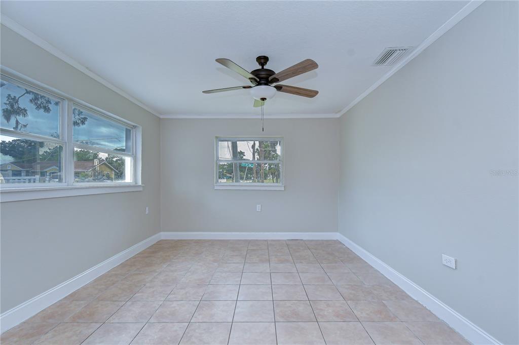 204 7th Street Southwest Ruskin, FL 33570 - Photo 15 of 20