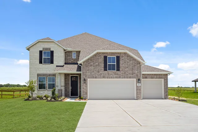 $475,035 | 508 Cane Crossing Lake Drive, Sealy, TX 77474