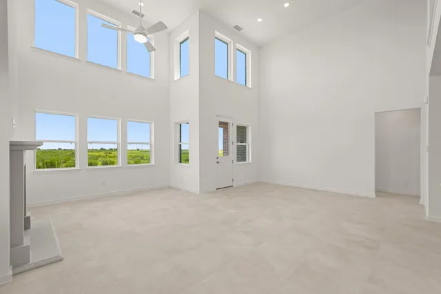 $475,035 | 508 Cane Crossing Lake Drive, Sealy, TX 77474