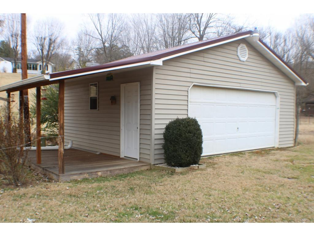 500 Colonial Road Rogersville, TN 37857 - Photo 20 of 25 Detached garage