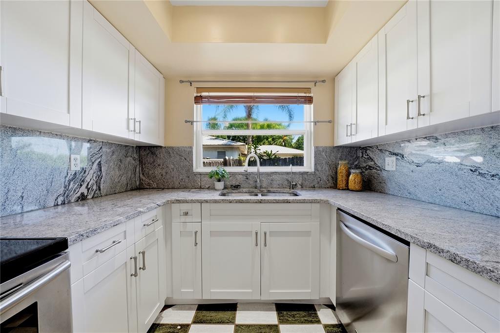 906 Carlton Road Tarpon Springs, FL 34689 - Photo 11 of 23