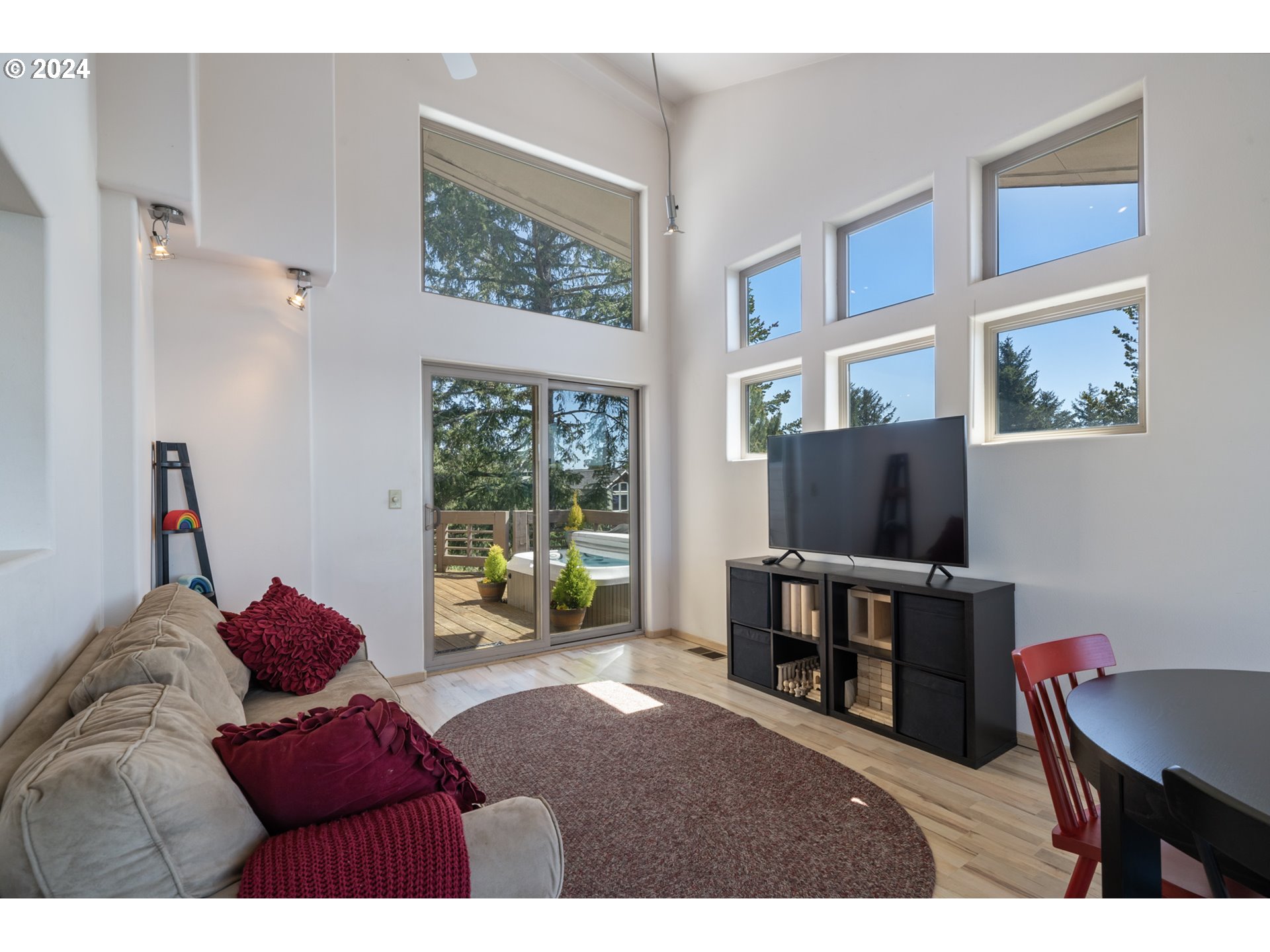 850 Ridgewood Road Oceanside, OR 97141 - Photo 14 of 48 Gallery Image 14