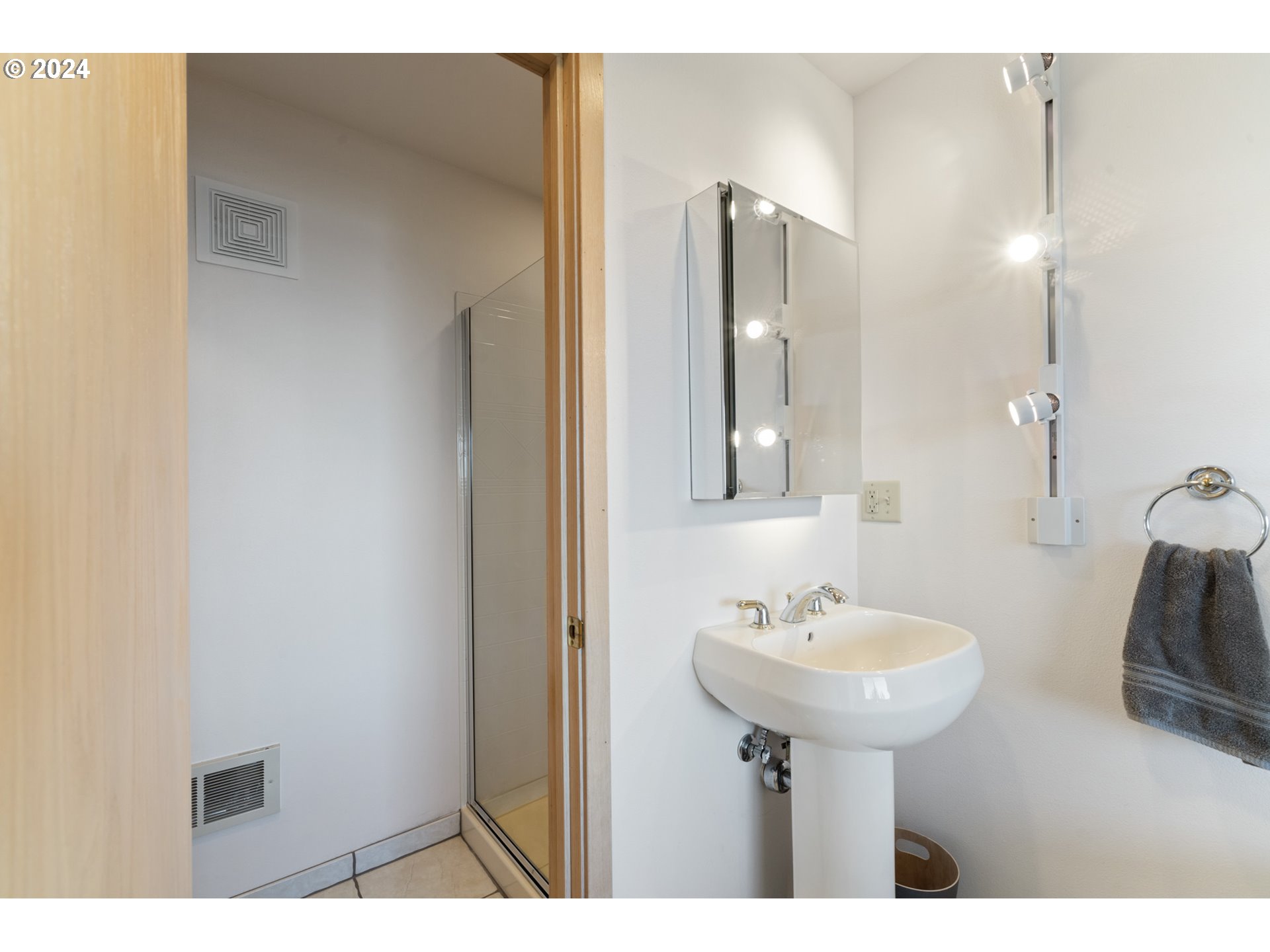 850 Ridgewood Road Oceanside, OR 97141 - Photo 42 of 48 Gallery Image 42