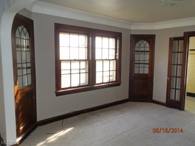 797 Hoover Road Cleveland, OH 44119 - Photo 3 of 10