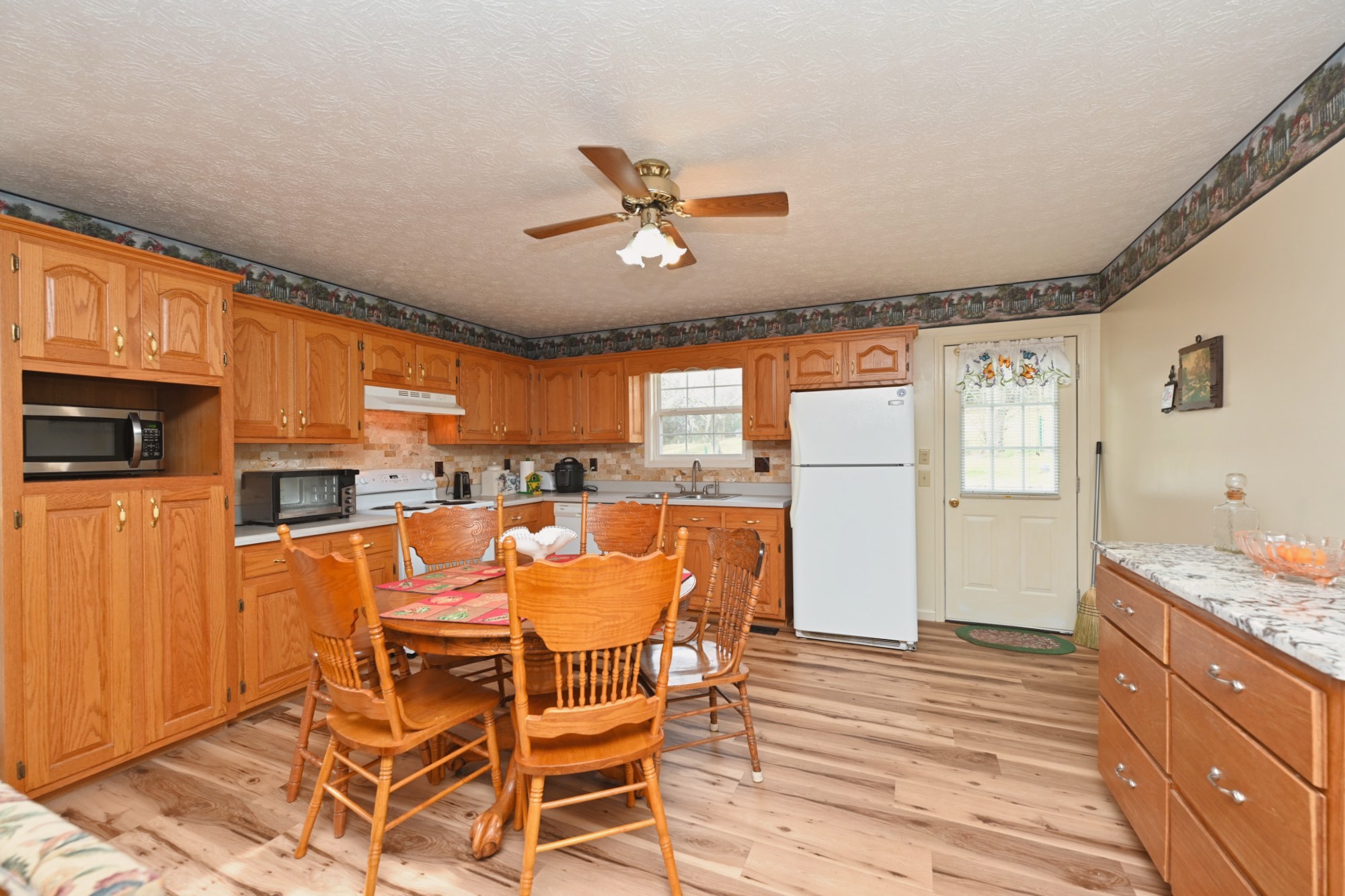 329 Cavender Road Woodbury, TN 37190 - Photo 14 of 41