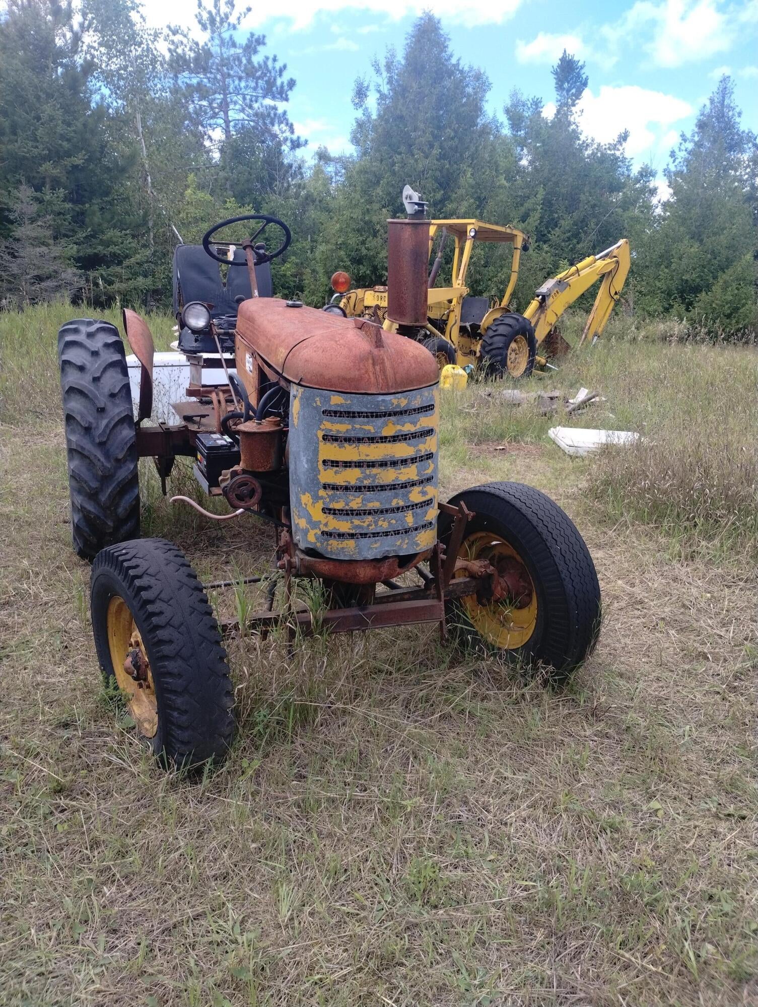 5060 Long Lake Road Alpena, MI 49707 - Photo 12 of 17 1939 CASE Tractor VAC