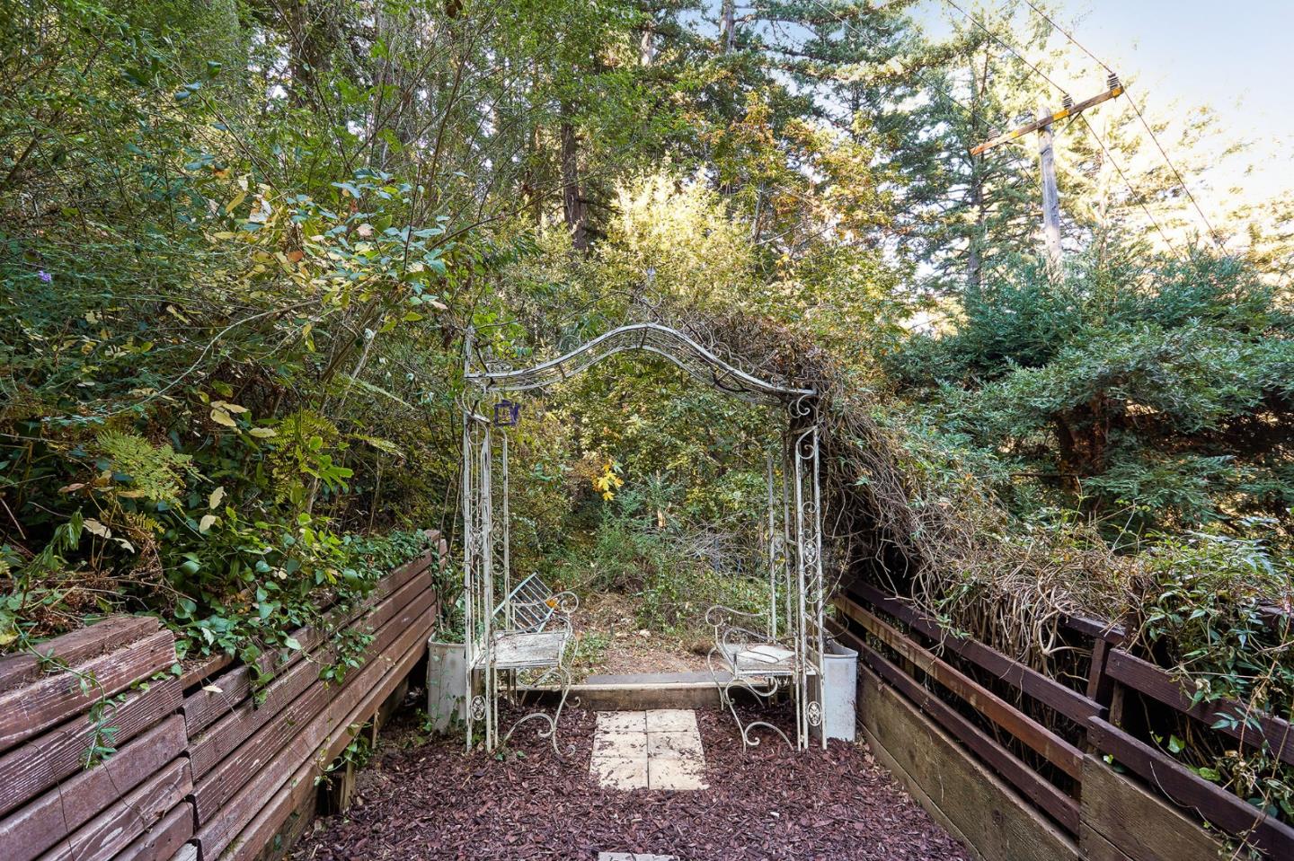 170 Swett Road Woodside, CA 94062 - Photo 36 of 36 a view of a yard from a balcony