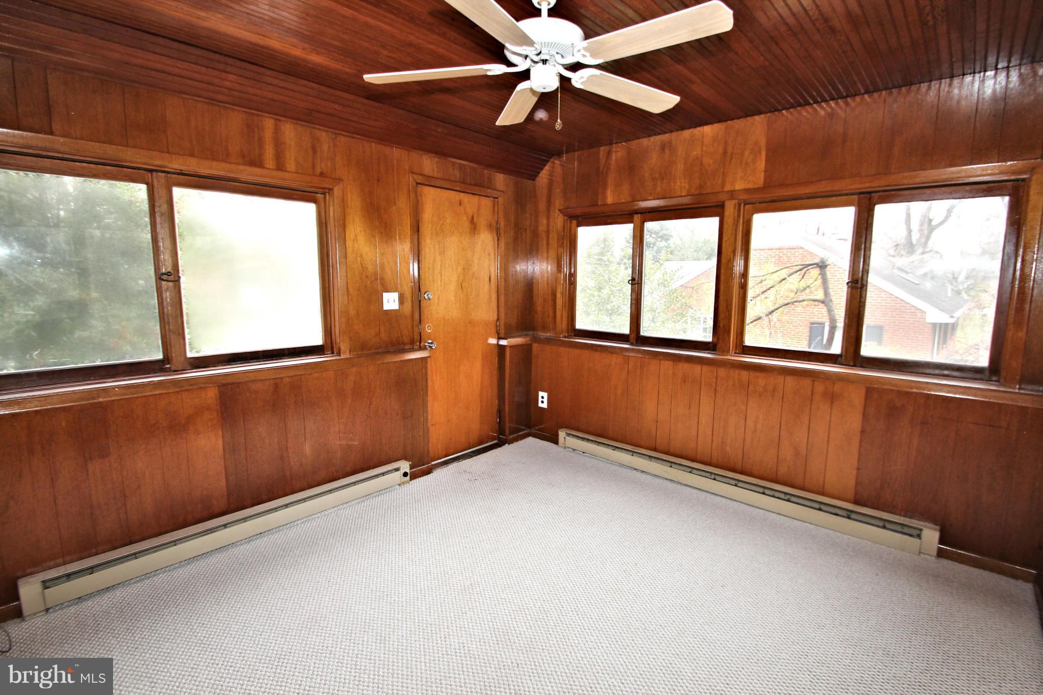 4021 Gallows Road Annandale, VA 22003 - Photo 14 of 21 Living Room
