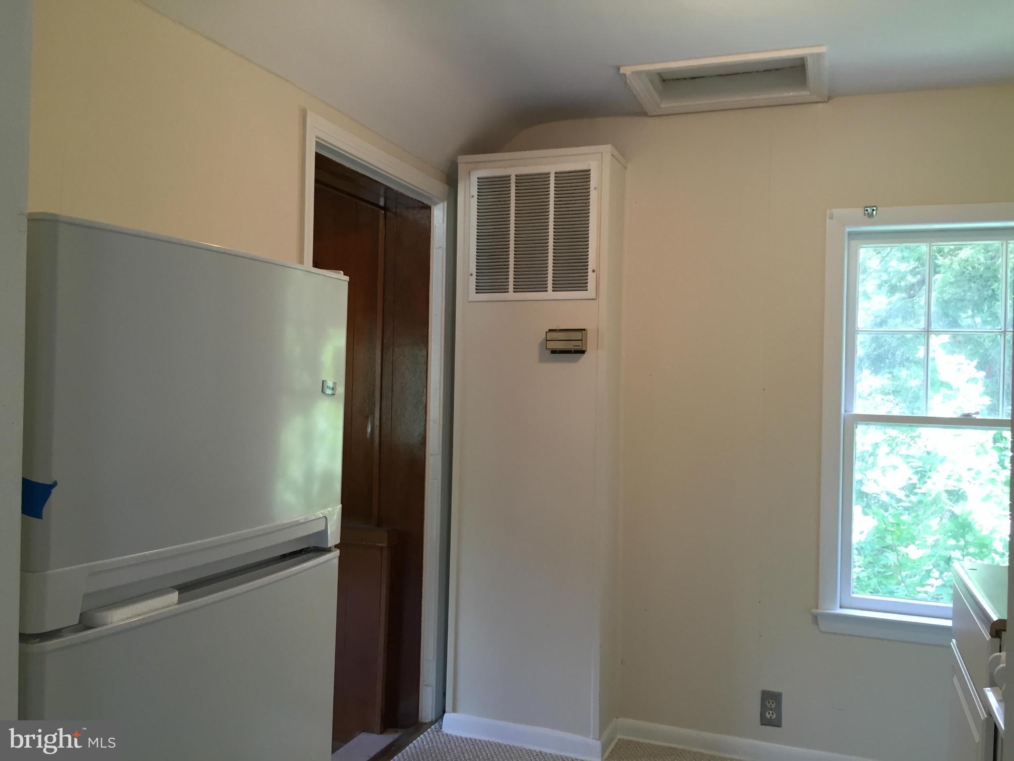 4021 Gallows Road Annandale, VA 22003 - Photo 17 of 21 Kitchen