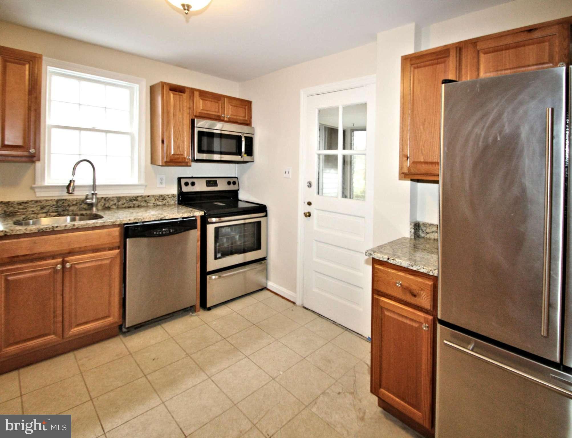 4021 Gallows Road Annandale, VA 22003 - Photo 7 of 21 Kitchen