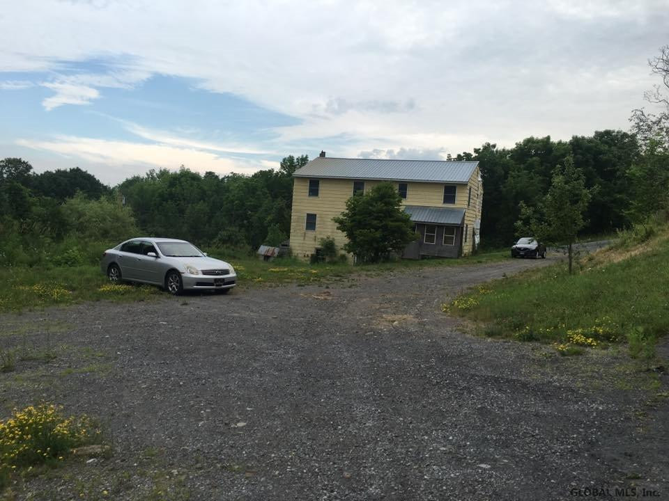 136 Hale Road Rensselaerville, NY 12147 - Photo 3 of 14 Photo 3