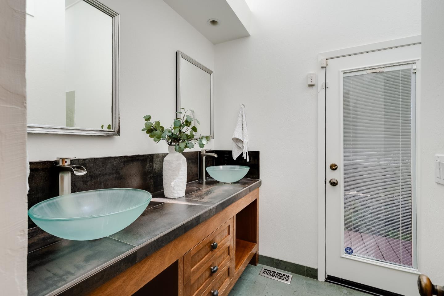 899 Calabasas Road Watsonville, CA 95076 - Photo 35 of 79