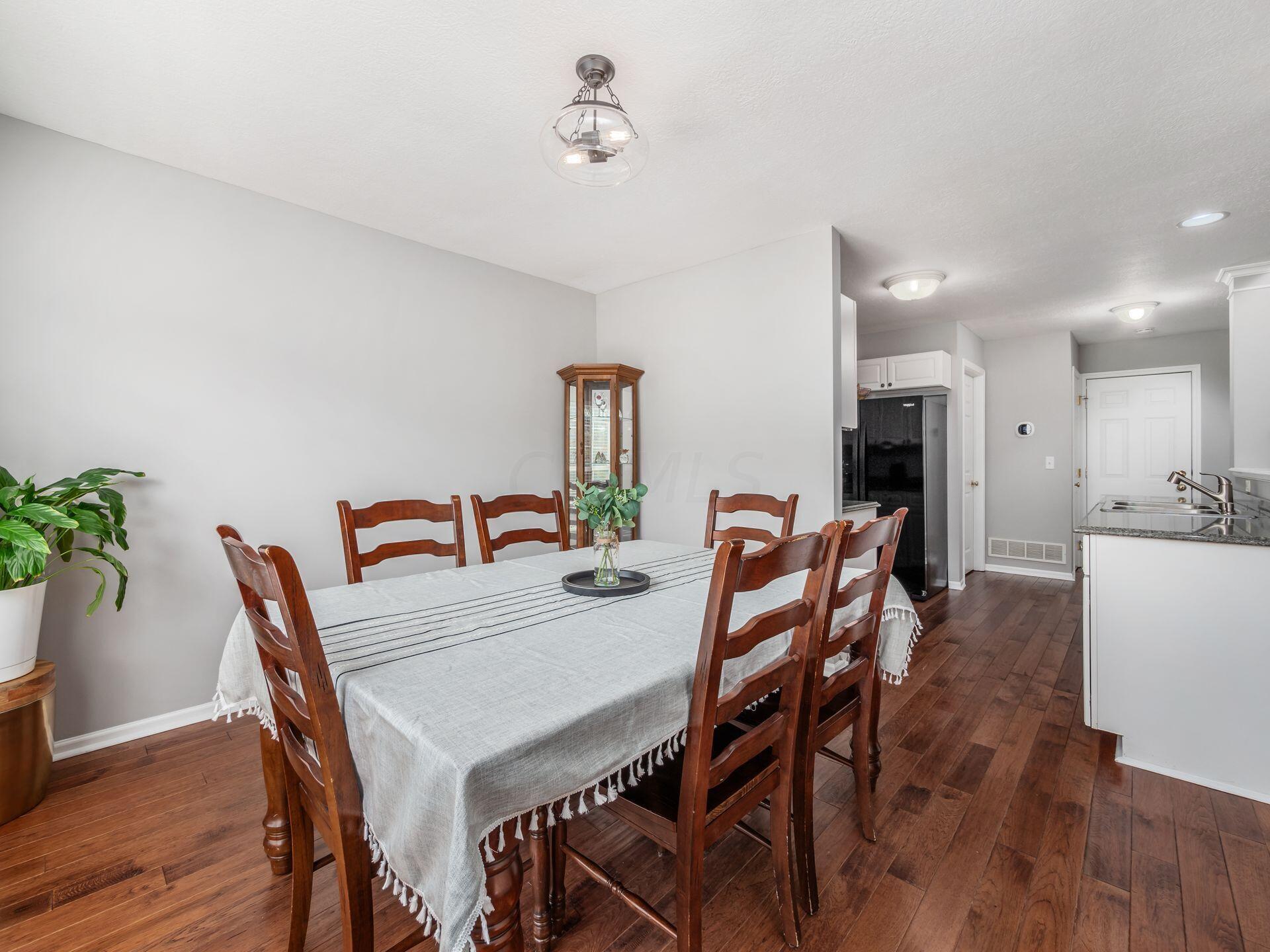 362 Sycamore Ridge Way Columbus, OH 43230 - Photo 14 of 40 Dining Room
