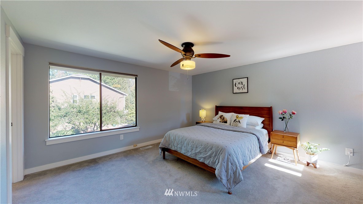 16018 Southeast 166 Street Renton, WA 98058 - Photo 11 of 24 Gallery Image 11