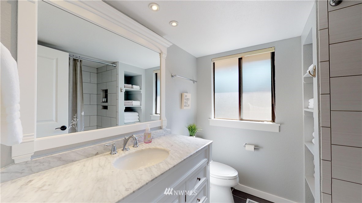 16018 Southeast 166 Street Renton, WA 98058 - Photo 15 of 24 Gallery Image 15