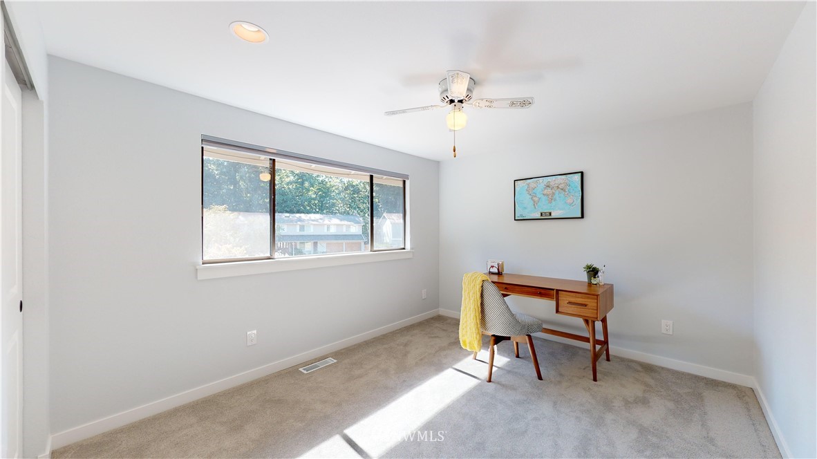 16018 Southeast 166 Street Renton, WA 98058 - Photo 17 of 24 Gallery Image 17