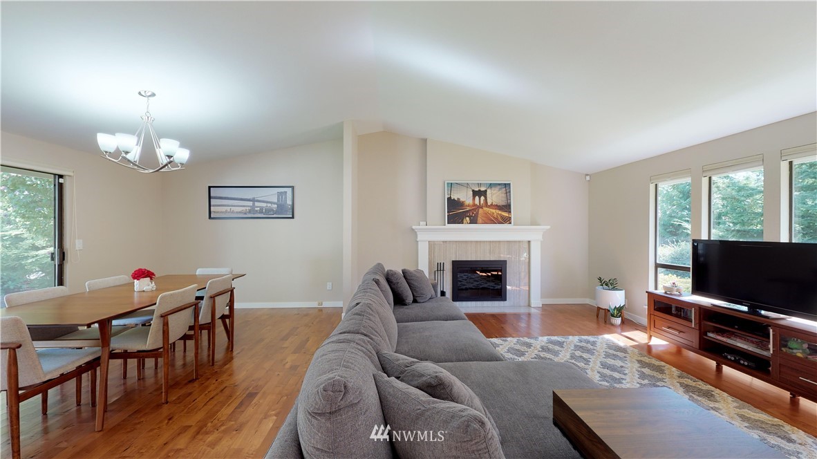 16018 Southeast 166 Street Renton, WA 98058 - Photo 3 of 24 Gallery Image 3