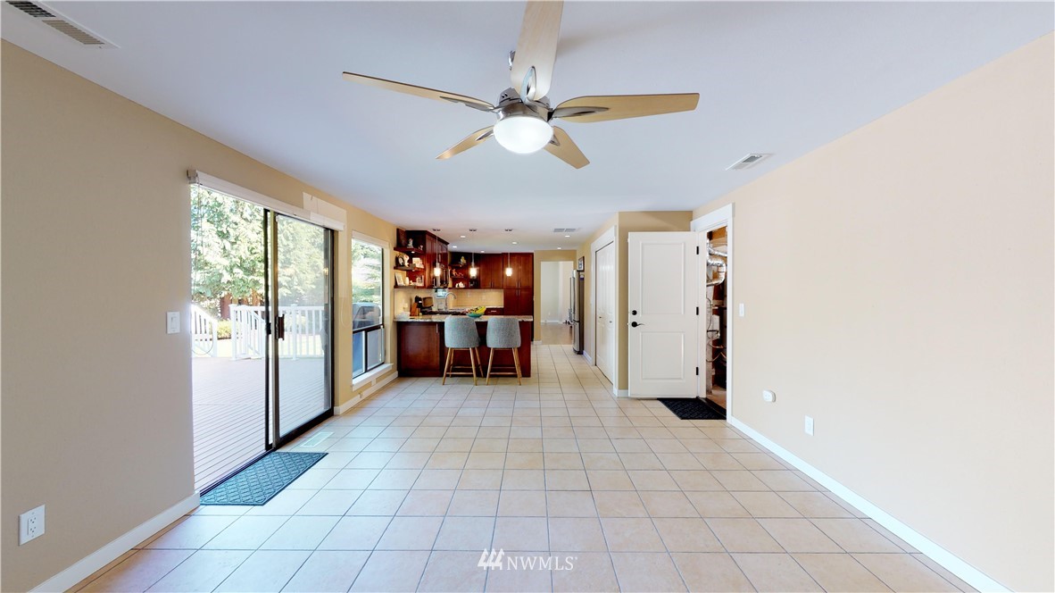 16018 Southeast 166 Street Renton, WA 98058 - Photo 7 of 24 Gallery Image 7