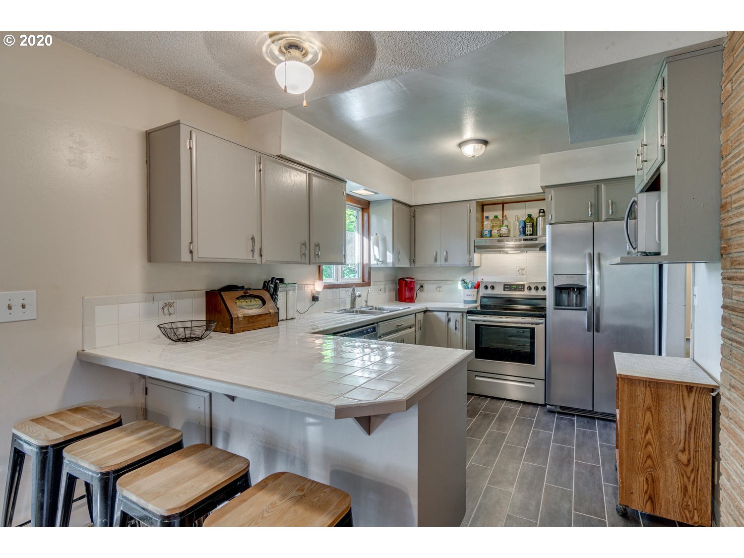 40485 Southwest Laurelwood Road Gaston, OR 97119 - Photo 11 of 31 Gallery Image 11