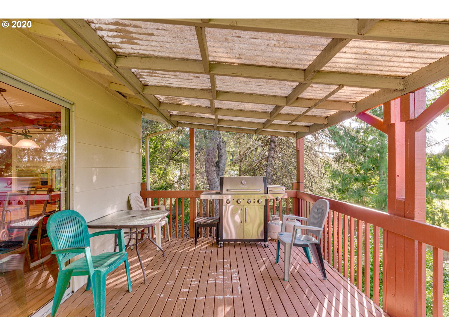 40485 Southwest Laurelwood Road Gaston, OR 97119 - Photo 9 of 31 Gallery Image 9